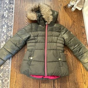 Michael Kors Kids Puffer Jacket - Olive Green with Pink Lining
